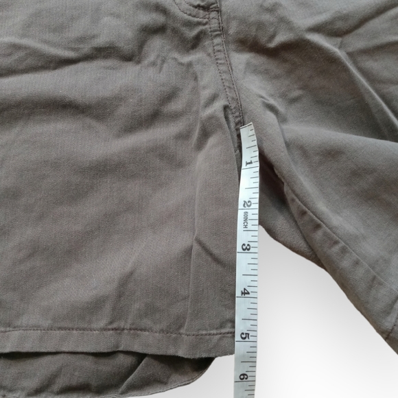 Mountain Equipment Coop MEC women brown khaki shorts sizec16 - Picture 3 of 7
